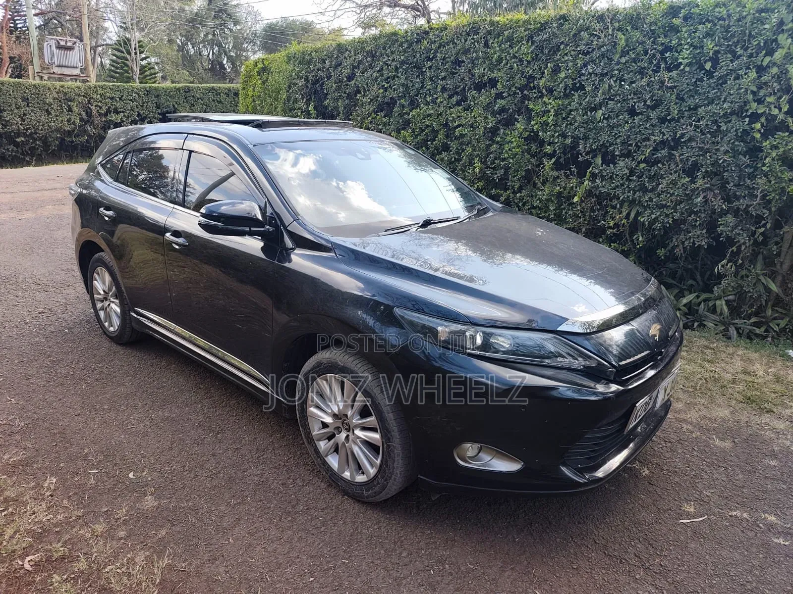 Toyota Harrier 2.0 4WD 2014 Black