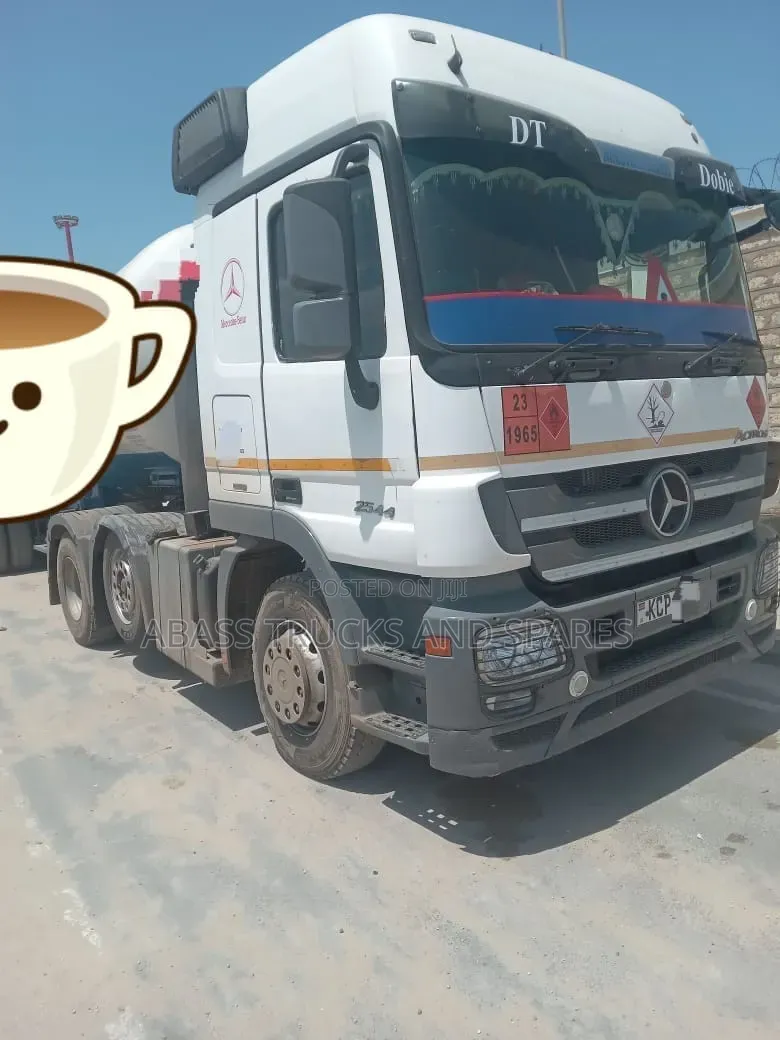 Mercedes Benz Actros 2016 White
