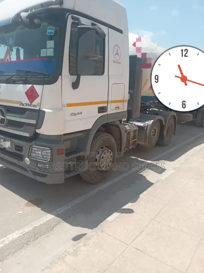 Mercedes Benz Actros 2016 White