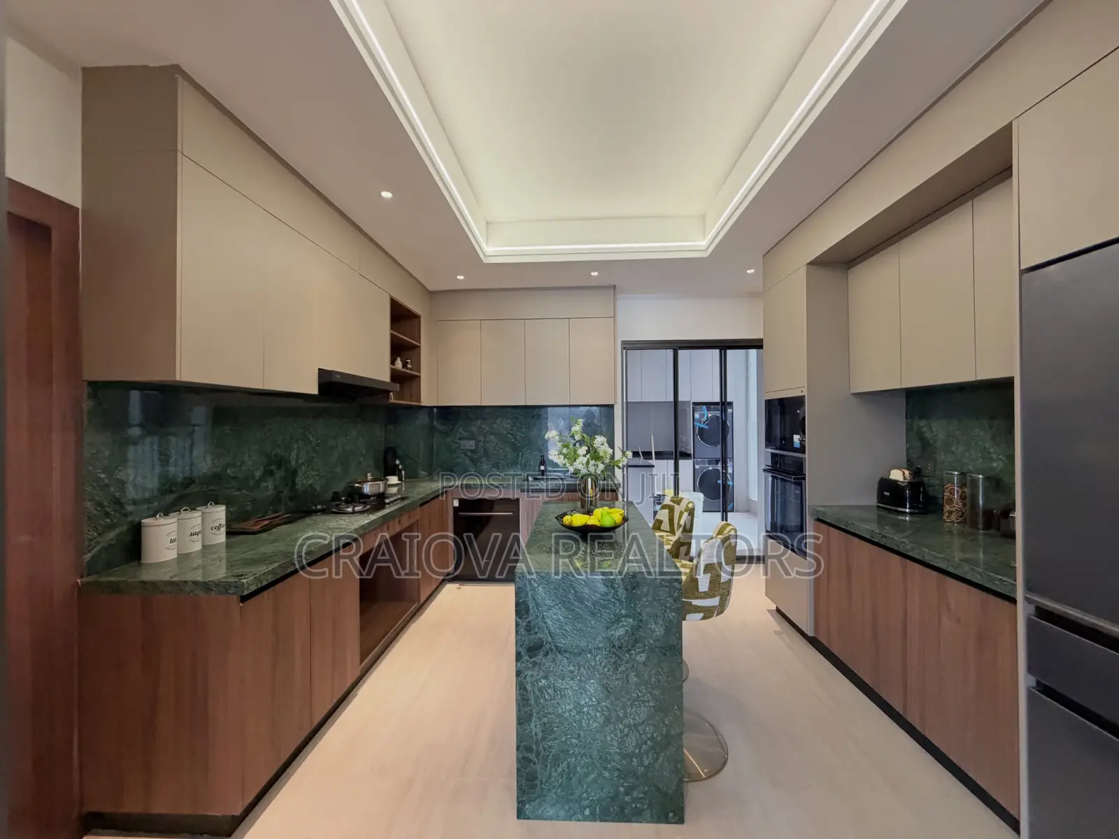 4bdrm Apartment in Spring Valley for sale