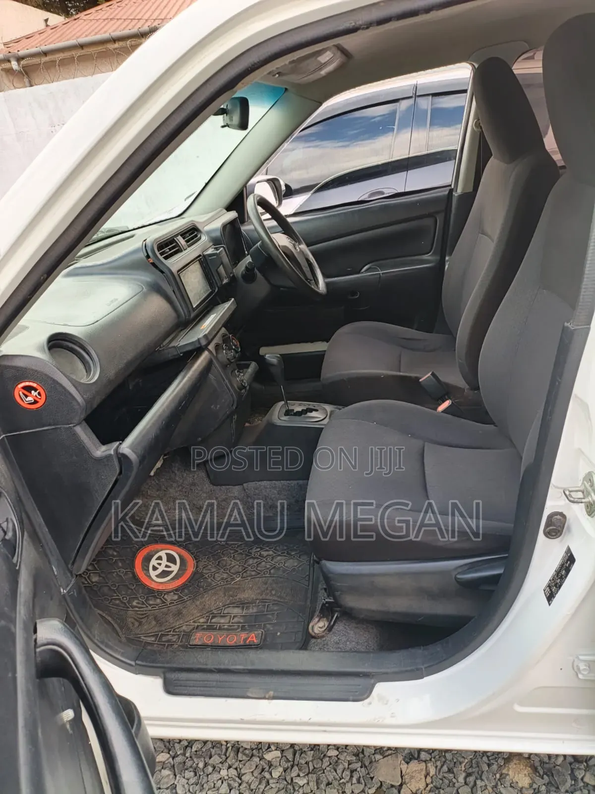 Toyota Probox 1.5 F Extra Package 2WD 2014 Pearl