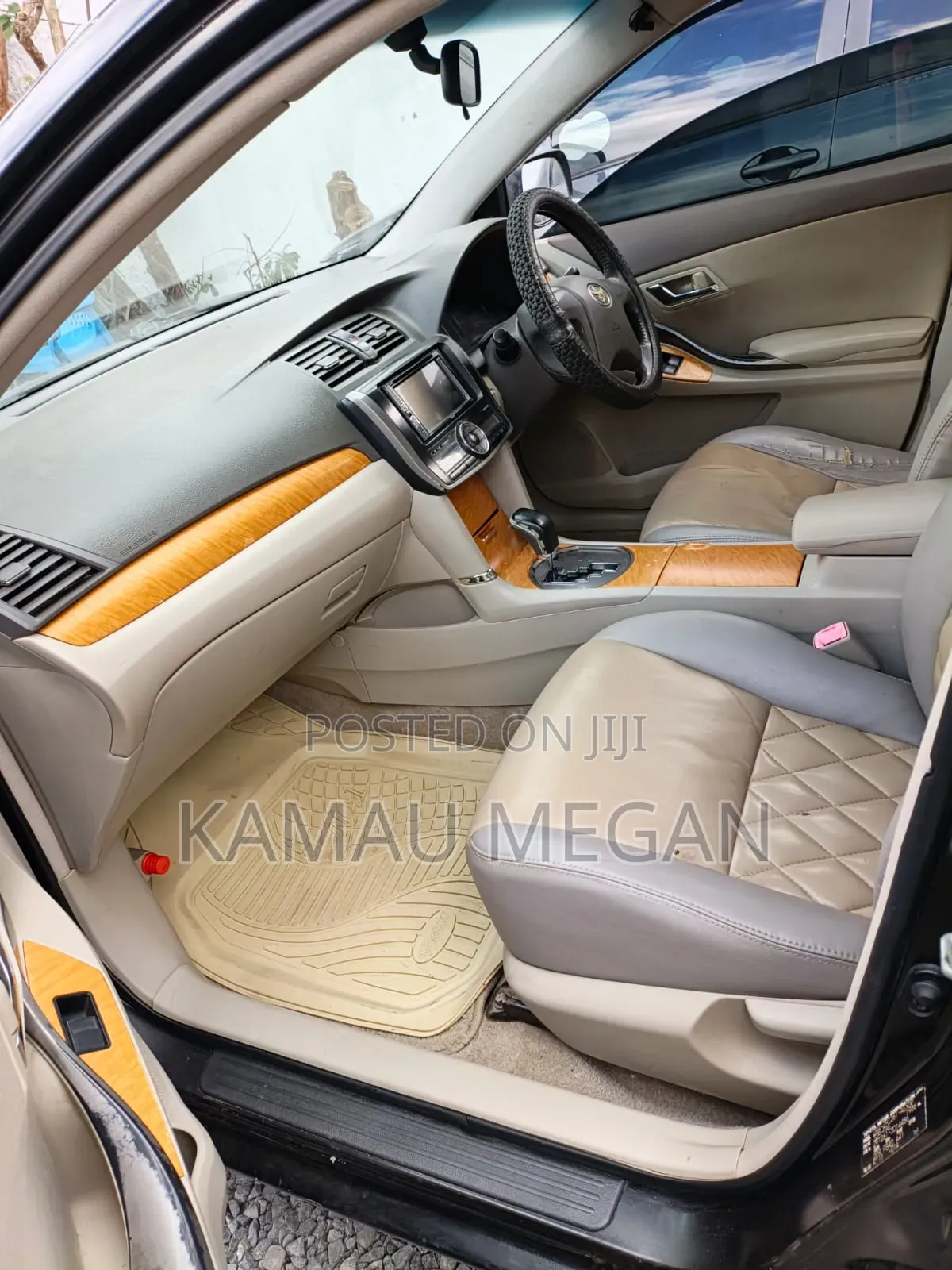 Toyota Premio 2011 Black