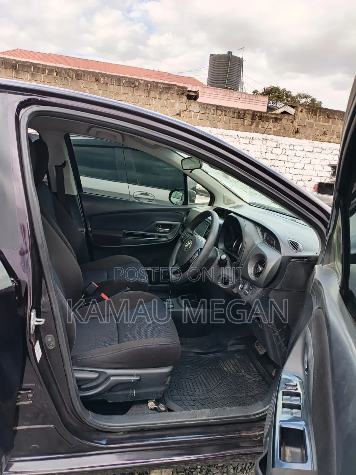 Toyota Vitz 2016 Brown