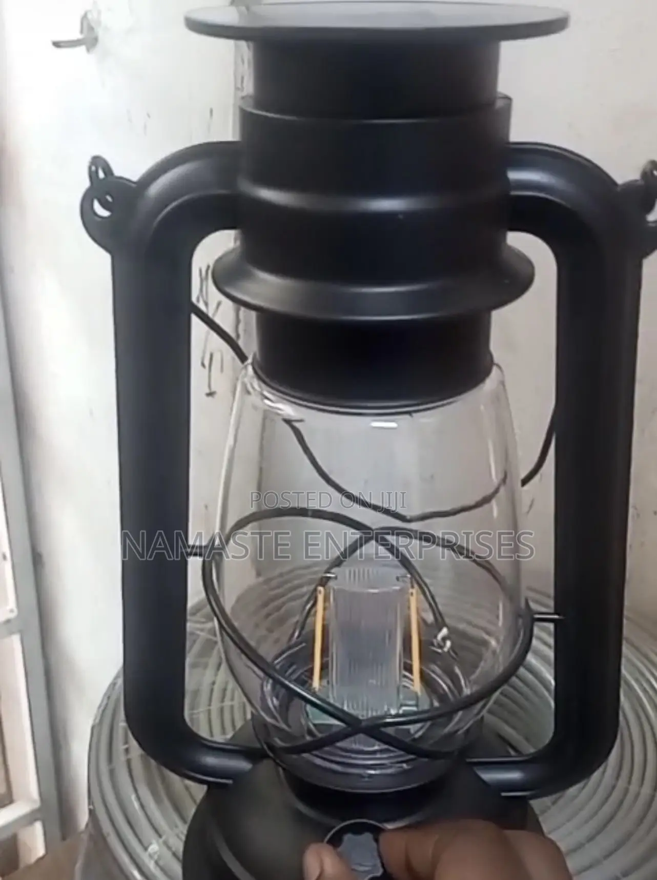 Solar Rechargeable Vintage LED Lantern - Retro Hurricane Camping Lamp
