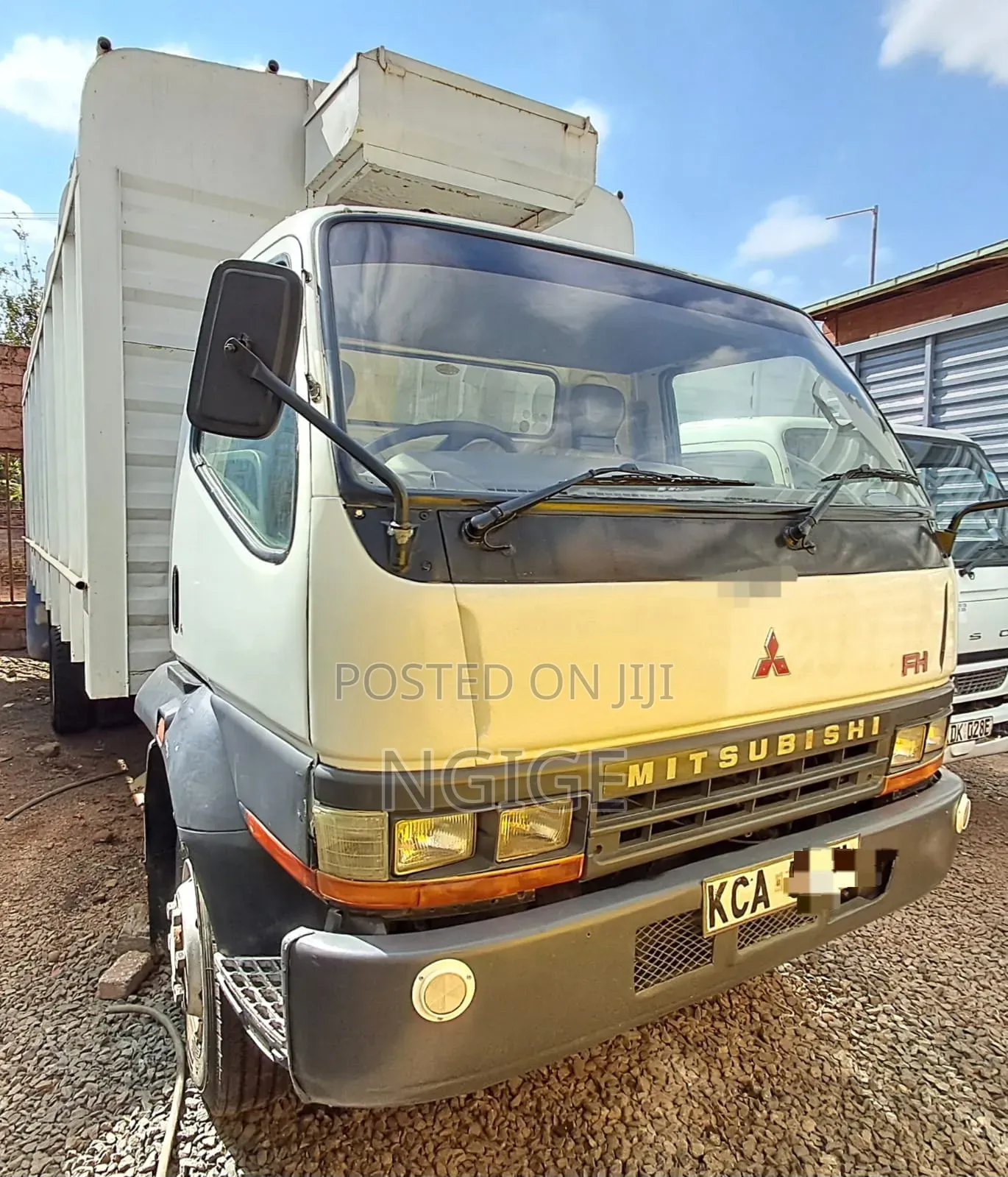 Mitsubishi Fh215 Truck