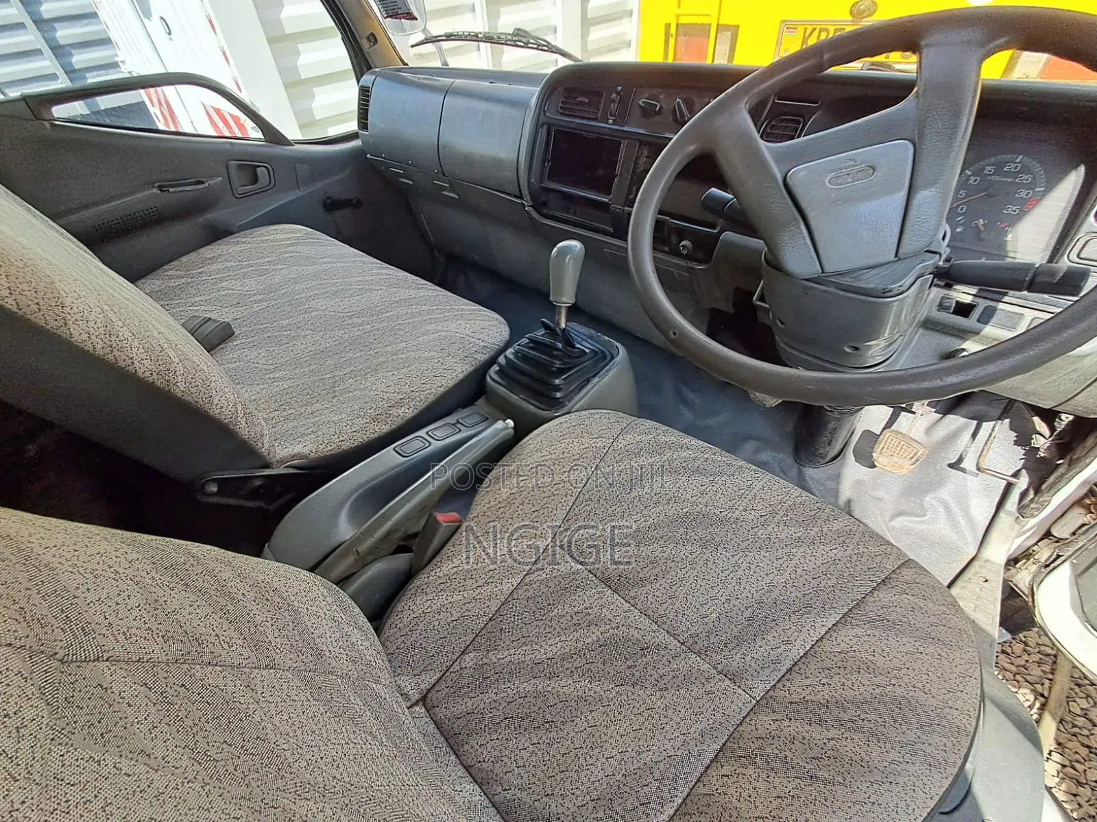 Mitsubishi Fh215 Truck