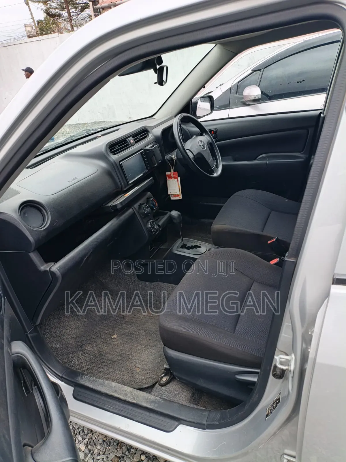 Toyota Probox 1.5 GL 2WD 2017
