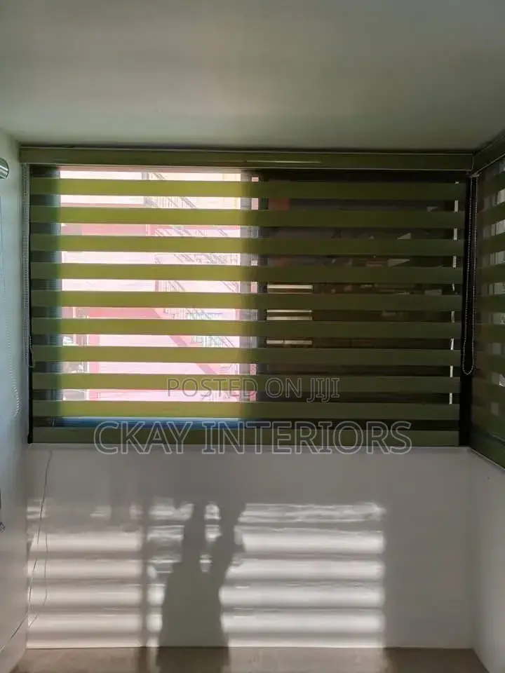 Refresh Your Interior With Stylish Horizontal Office  Blinds.