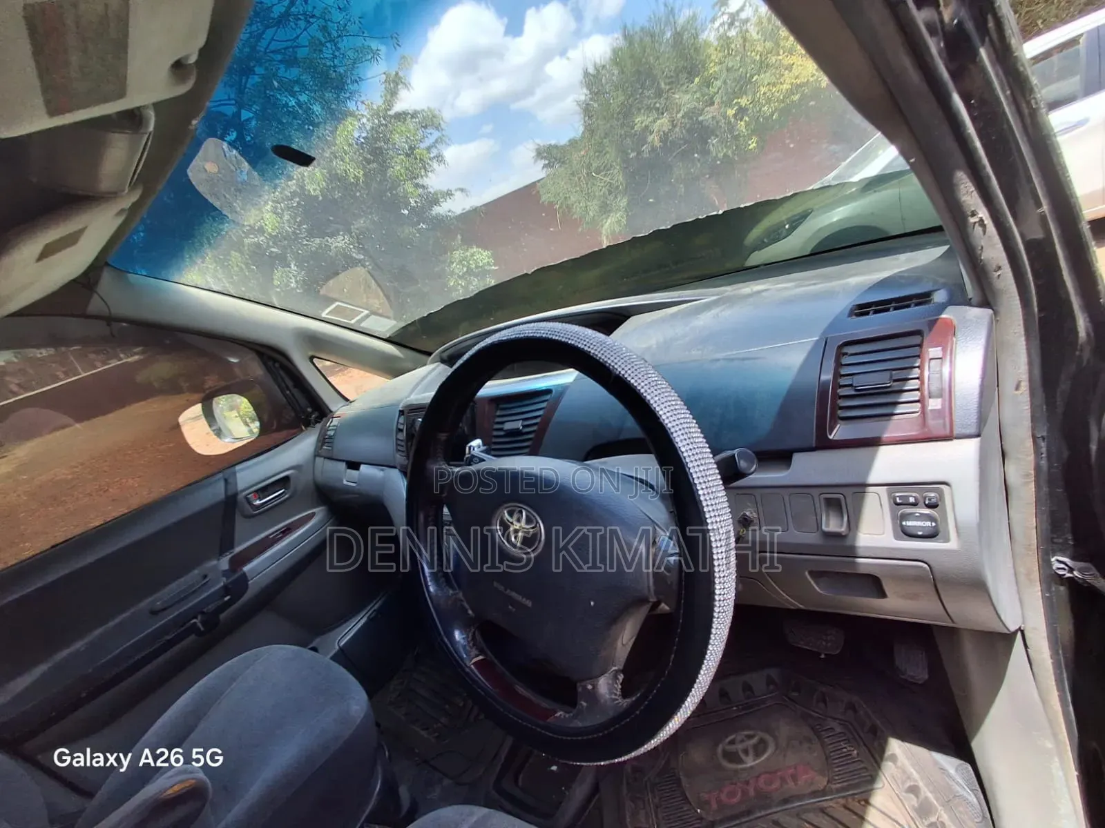 Toyota Noah 2.0 FWD (8 Seater) 2005 Black