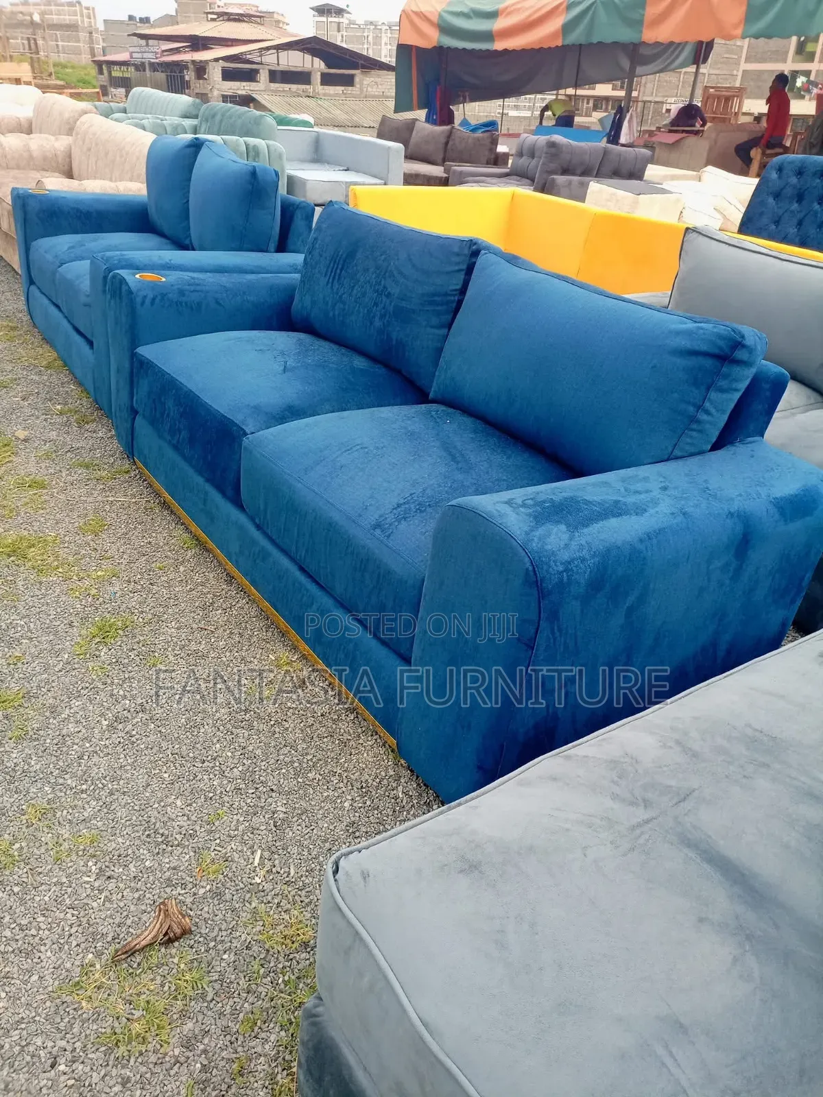 3-Seater + 2-Seater Sofa With Cup Holders