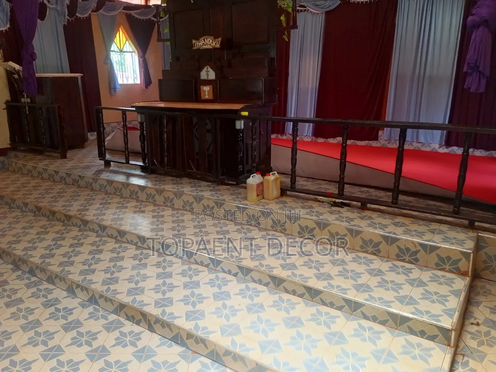 Stage Red Carpets Wall to Wall Floor Insulation for Church Altars