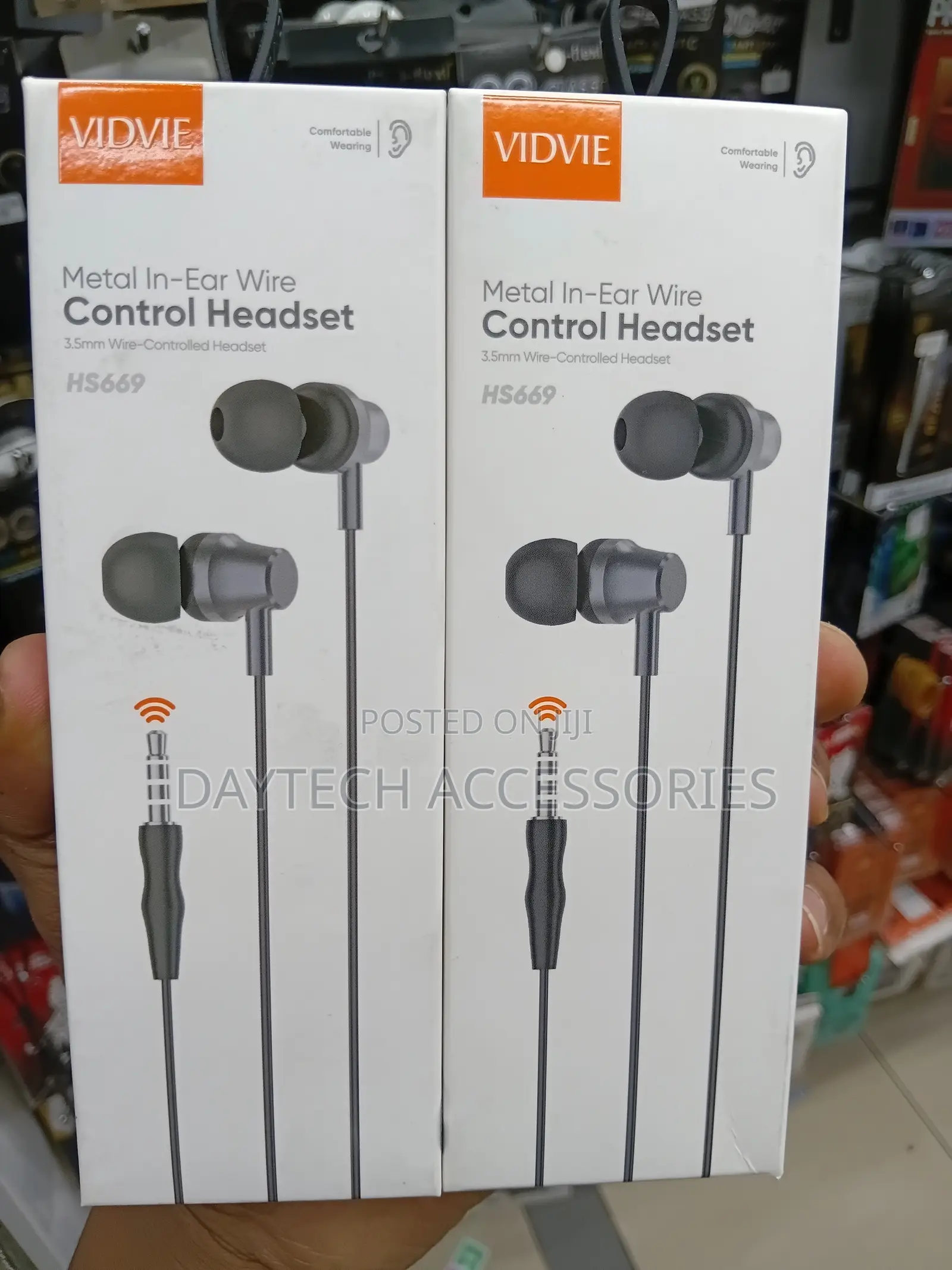The VIDVIE HS669 Metal in-Ear Wired Headset.