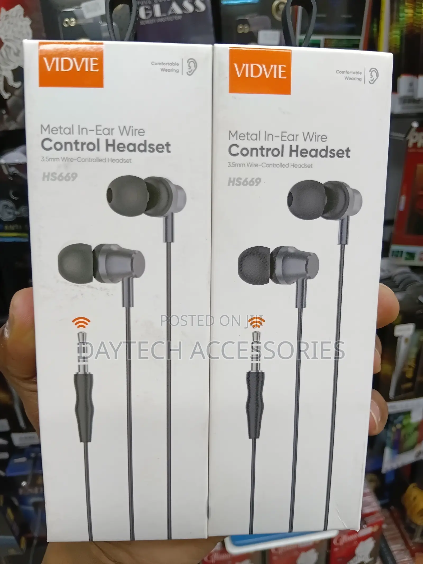 Vidvie HS669 Metal in-Ear Wired Earphones Premium Sound and Control