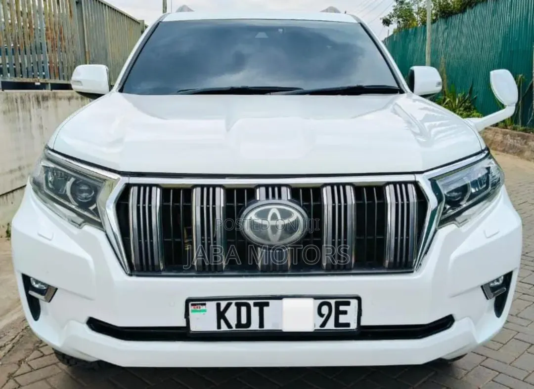 Toyota Land Cruiser Prado 2018 White