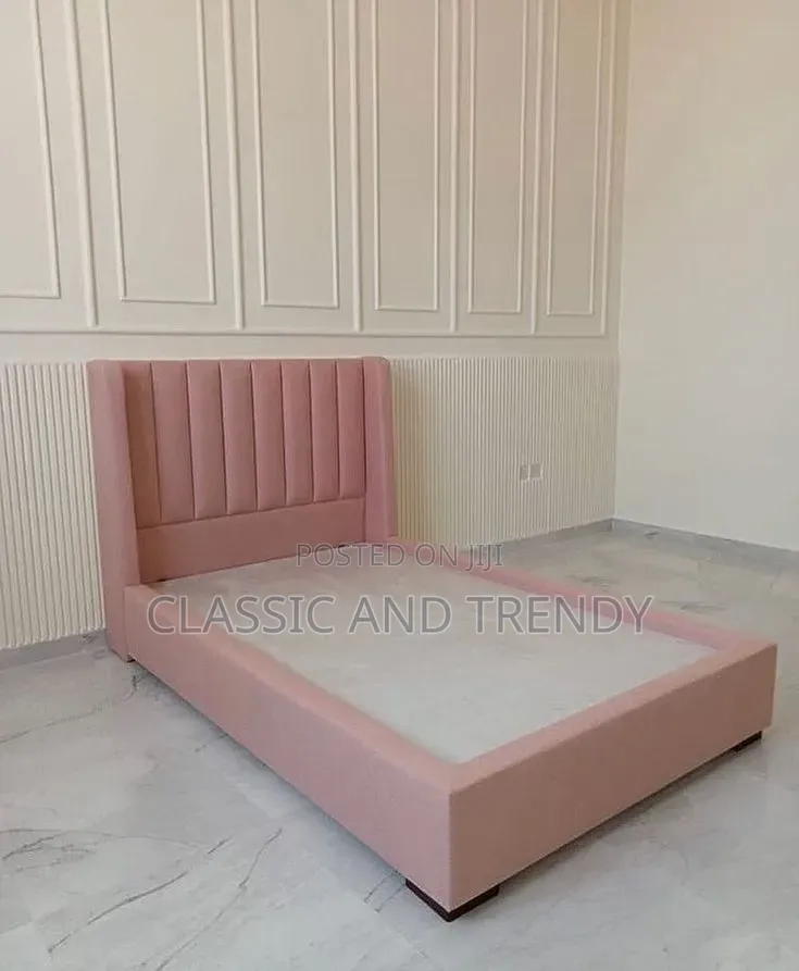 Blush 4x6 Pink Bed