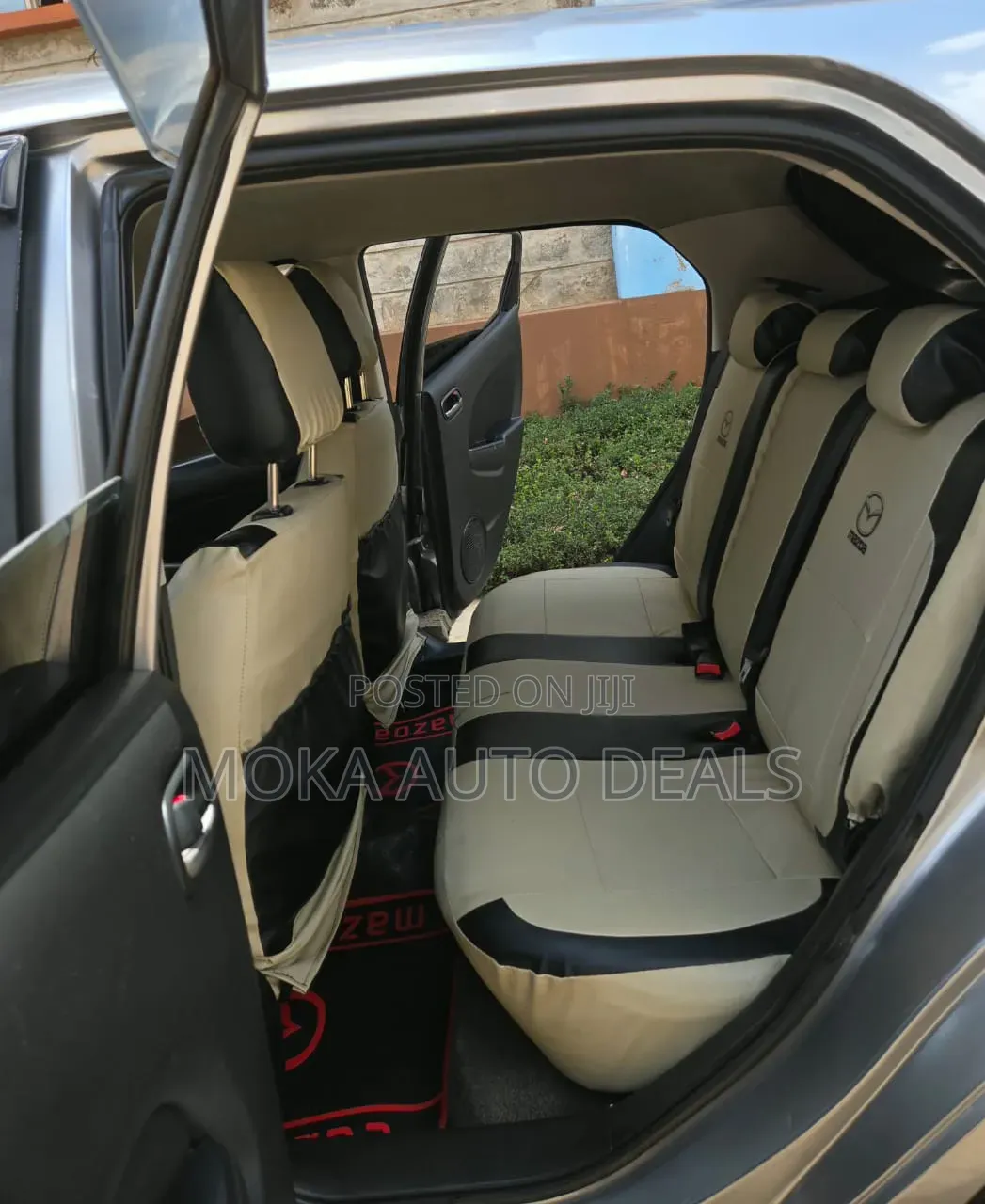 Mazda Demio 2011 Silver