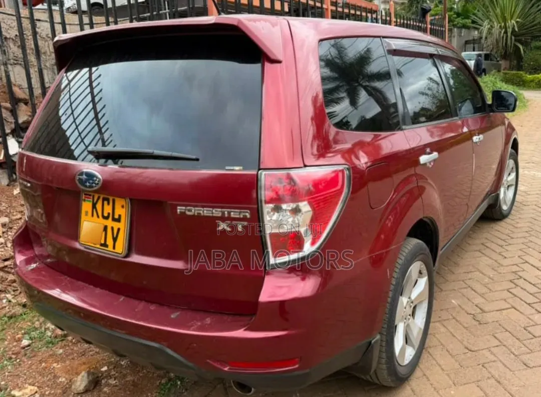 Subaru Forester 2012 Maroon