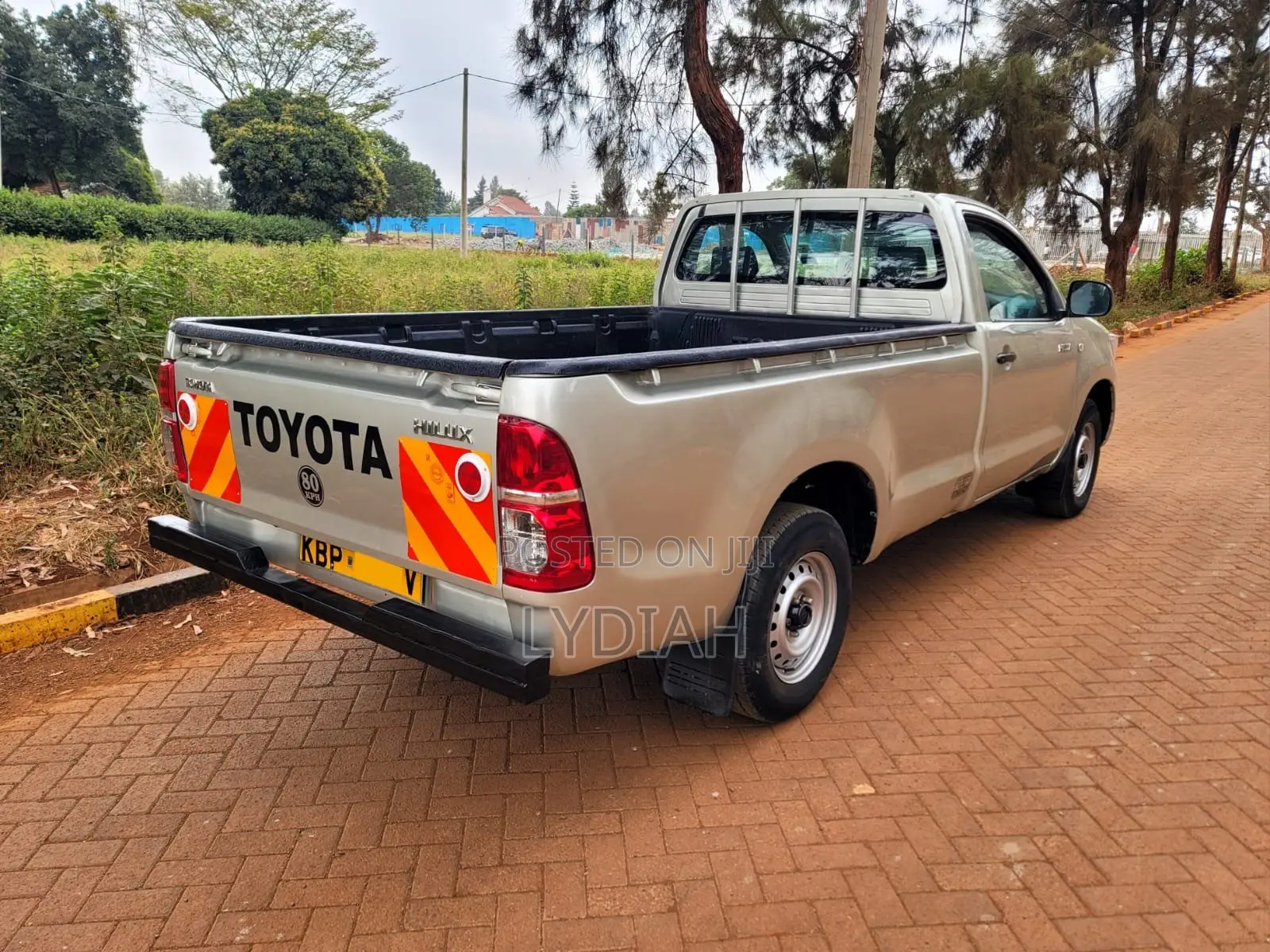 Toyota Hilux 2011 Gold