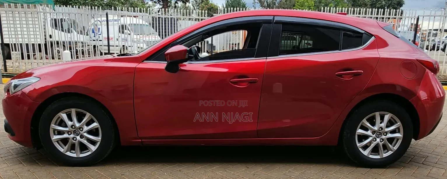 Mazda Axela 2015 Red