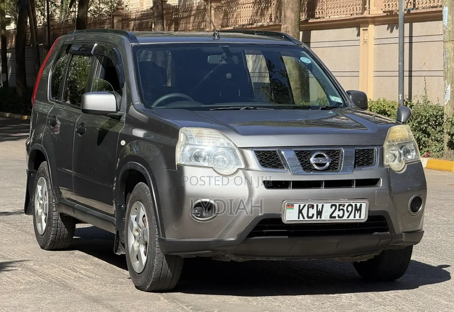 Nissan X-Trail 2012 Gray
