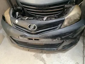 Toyota Vitz 2013 Nosecut