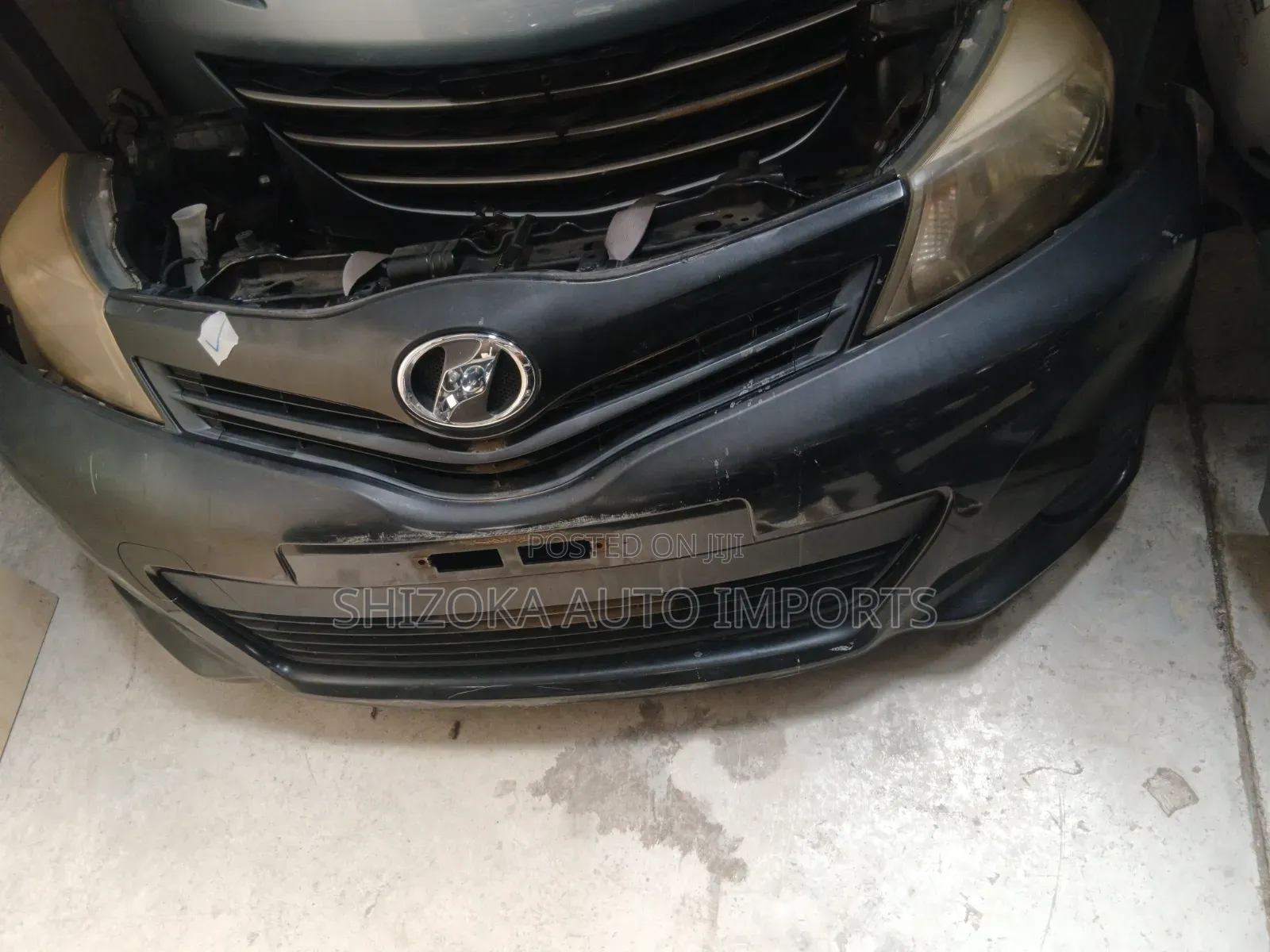 Toyota Vitz 2013 Nosecut