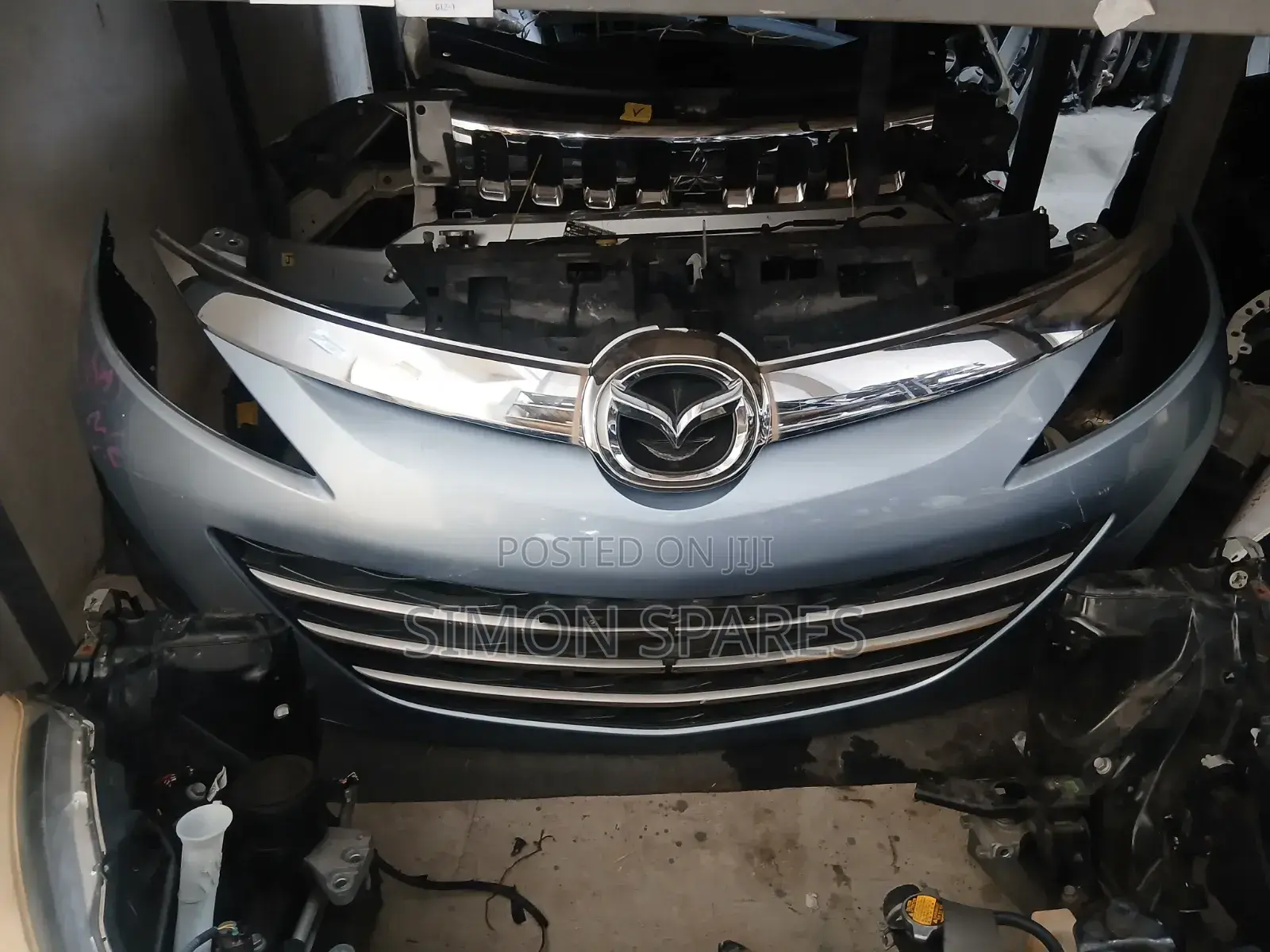 Mazda Biante Nosecut