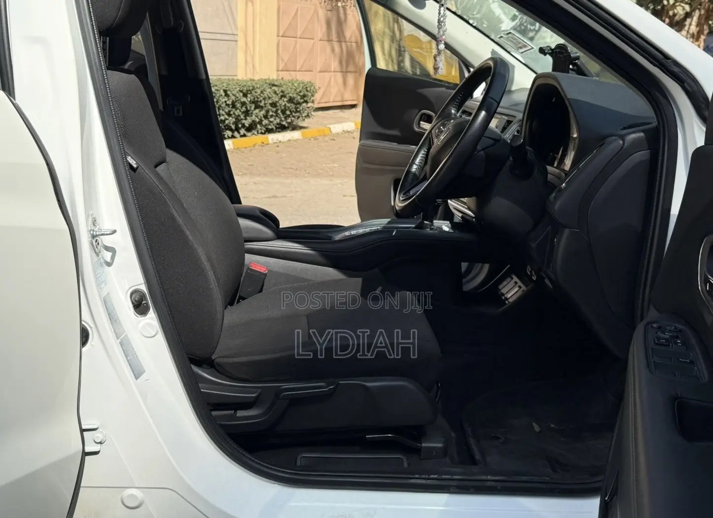 Honda Vezel 2016 White