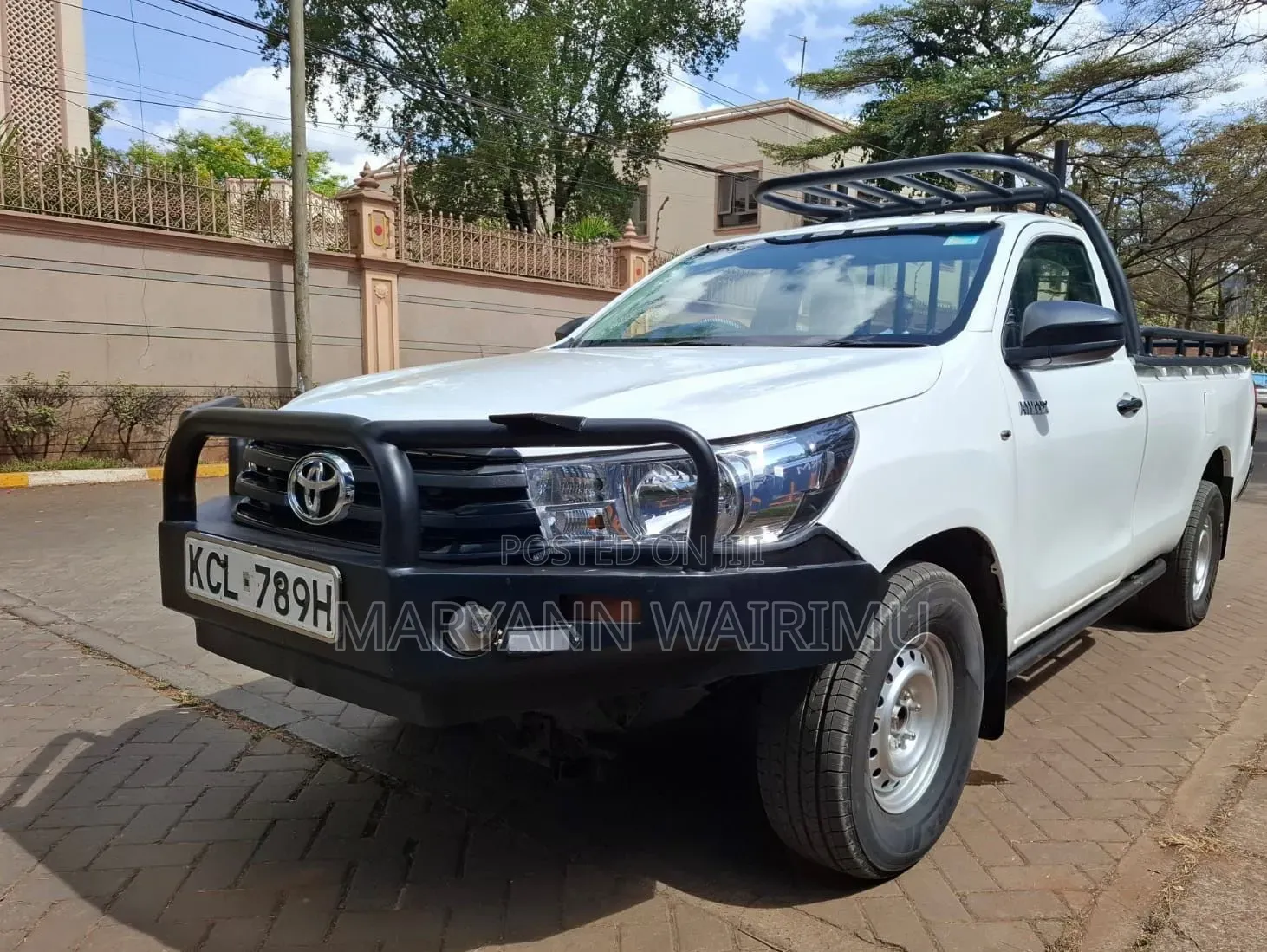 Toyota Hilux 2017 White