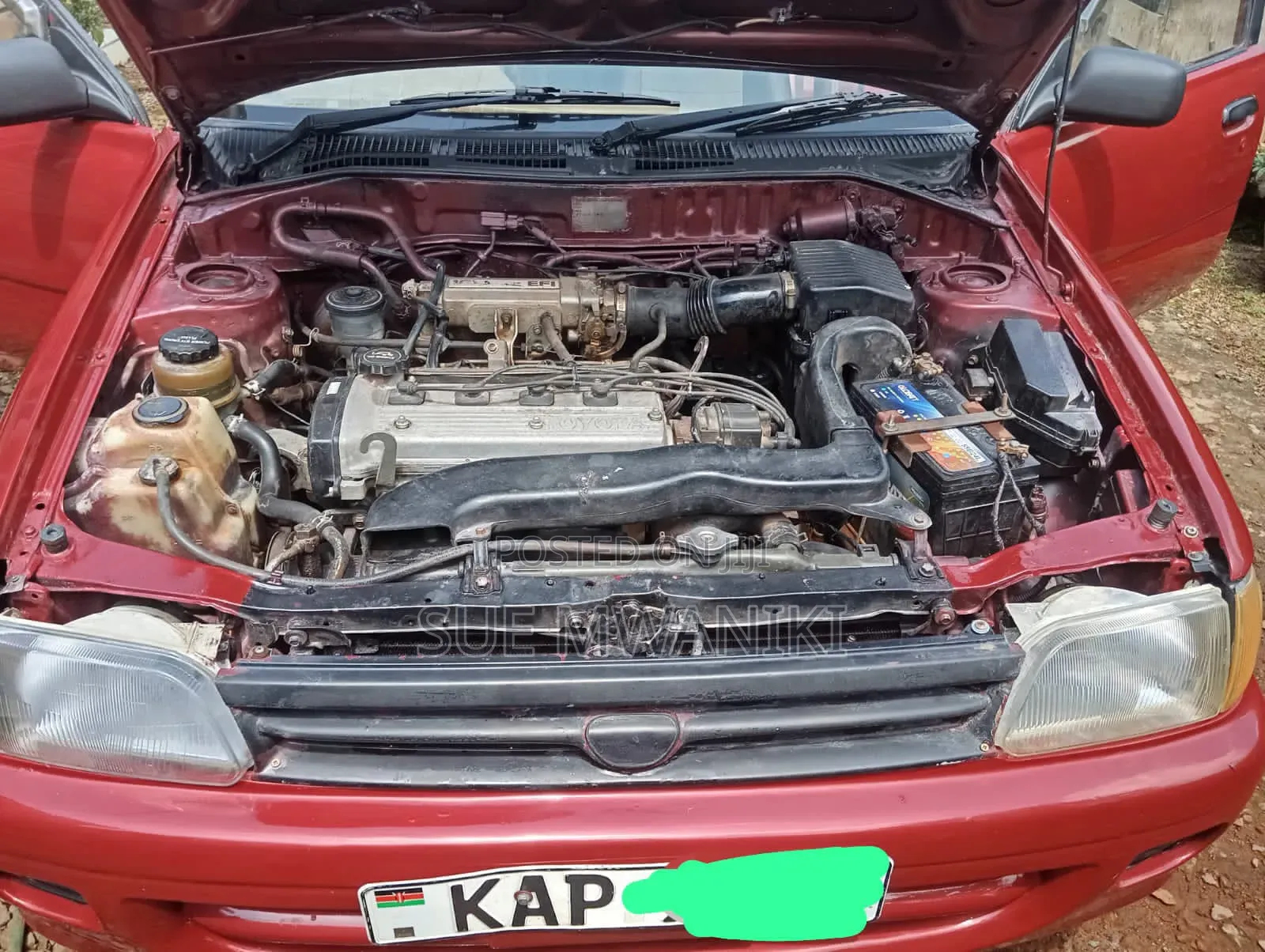 Toyota Starlet 2000 Red