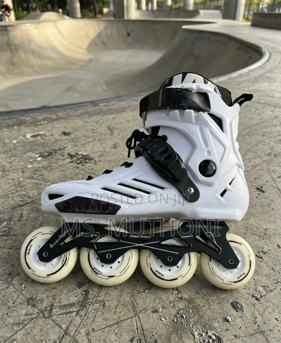 Professional 4 Wheel 80 Mm Skates (42-46)