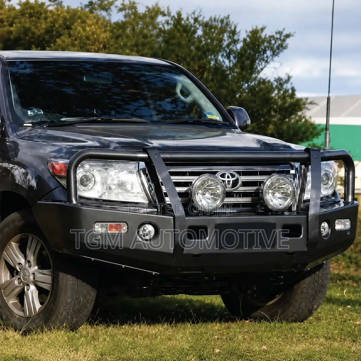 Front Bull Bar Land Cruiser V8 Fj 200 2015 Onwards