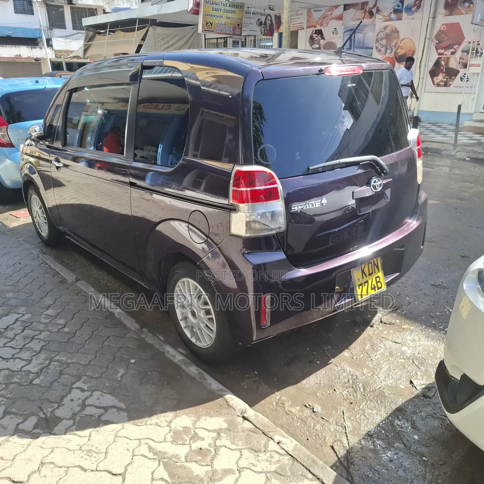 Toyota Spade 1.5 2016 Brown