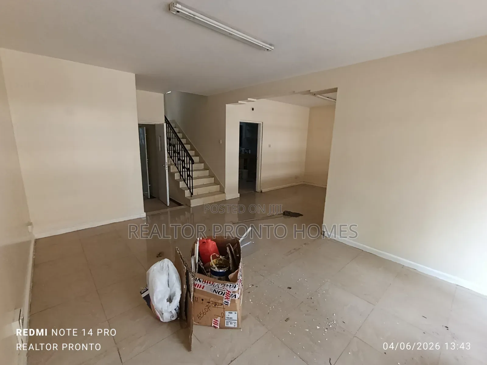 Commercial 3 Bedrooms Massionatte for Office Use