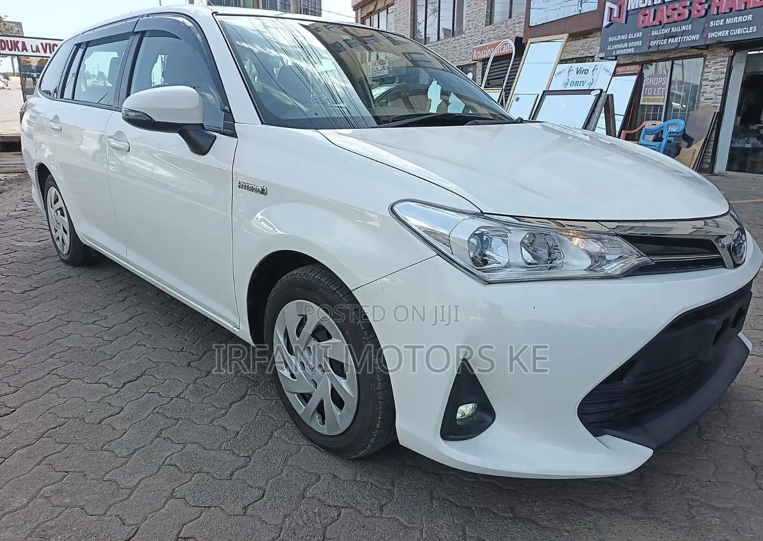 Toyota Corolla Fielder 1.5 Hybrid FWD 2019 White