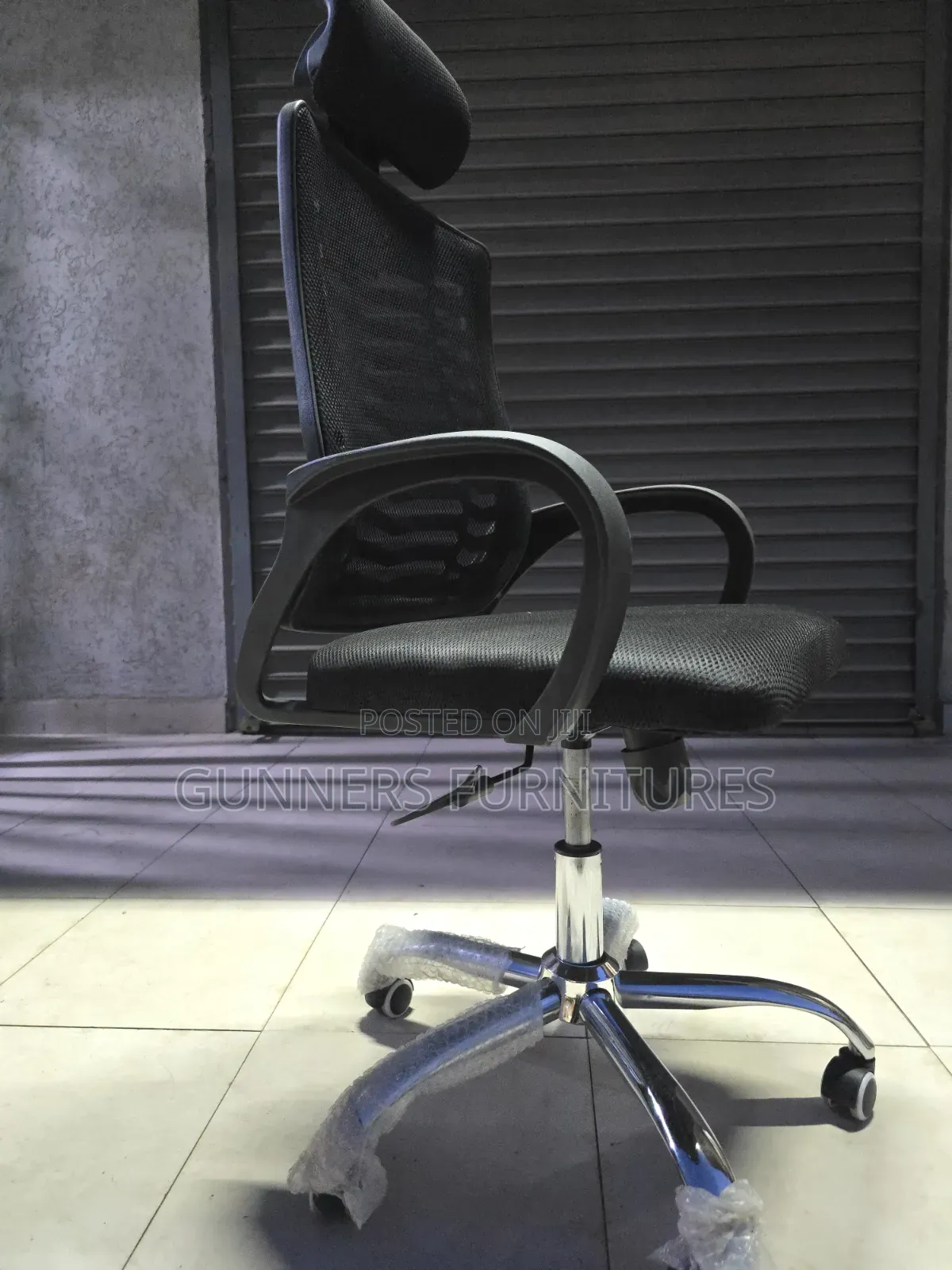 High Back Office Chair.