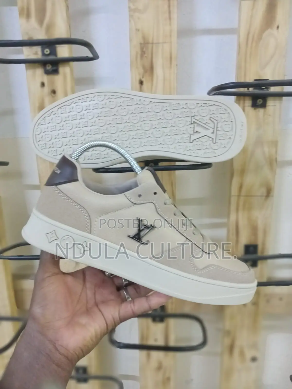 Smart Louis Vuitton Formal Casuals