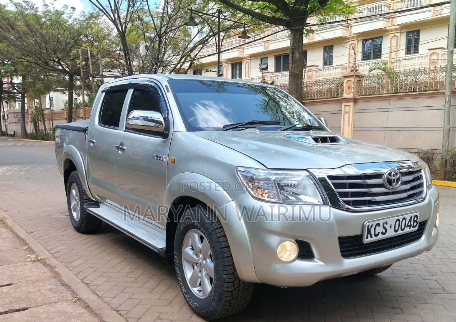 Toyota Hilux 2012 Silver
