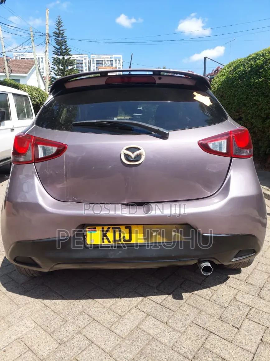 Mazda Demio 2015