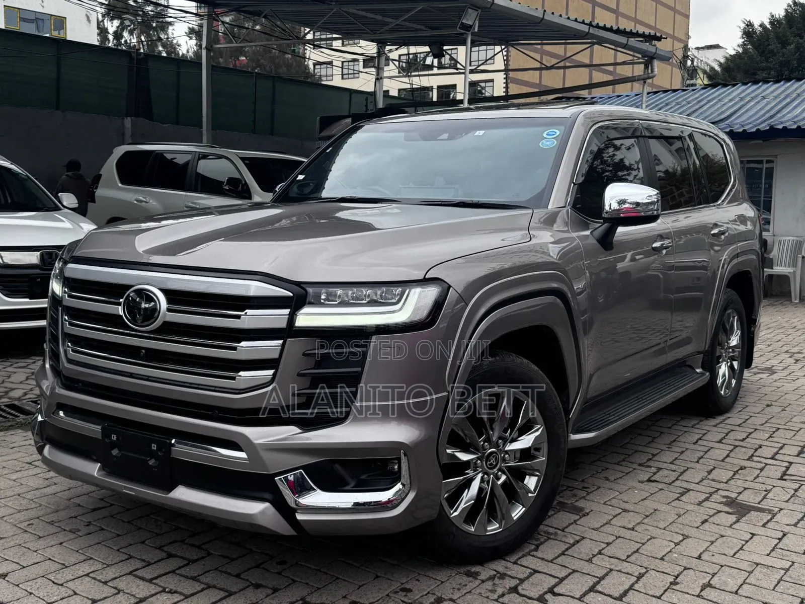 Toyota Land Cruiser LC300 2023 Gray