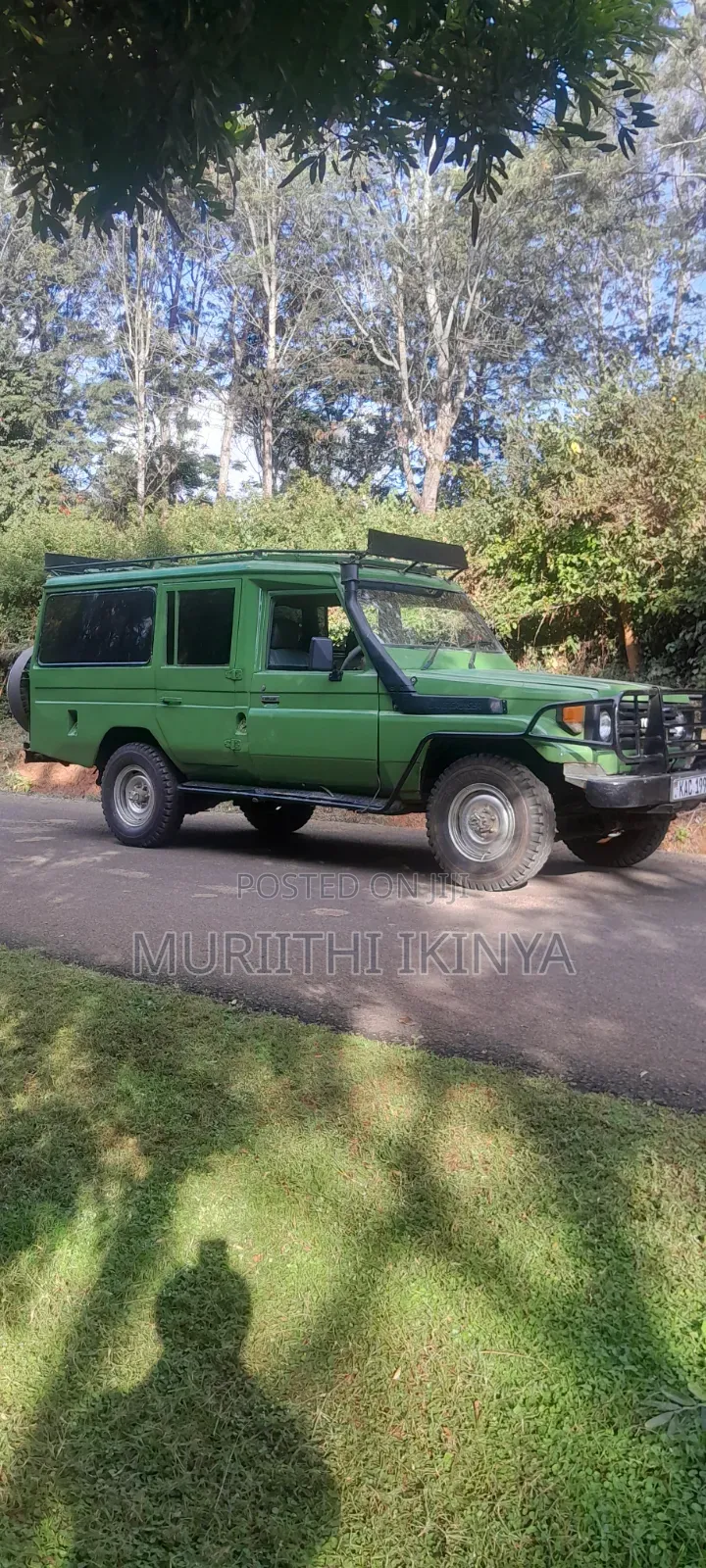 Toyota Land Cruiser 2000 Green