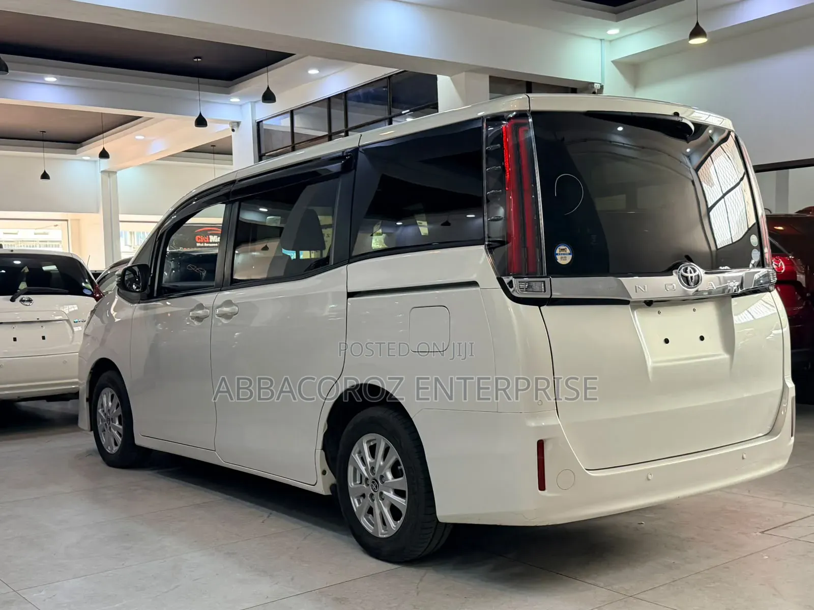 Toyota Noah 2020 White