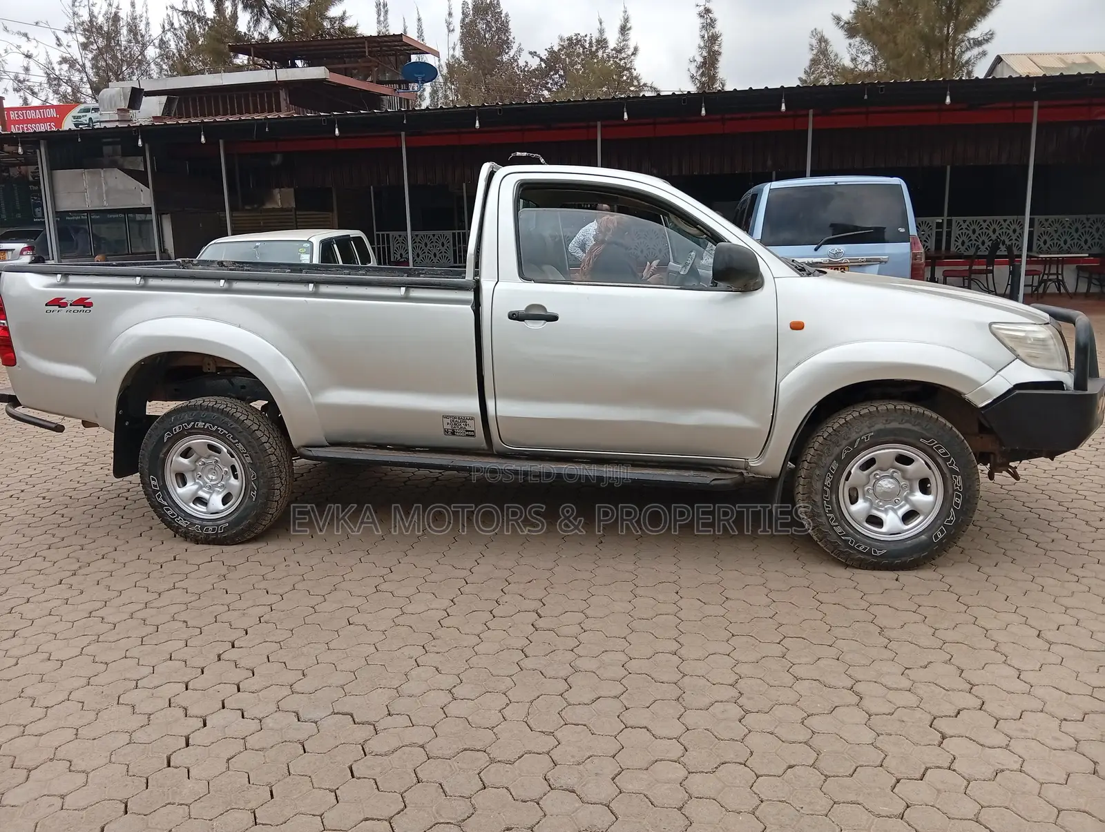 Toyota Hilux 2016 Silver