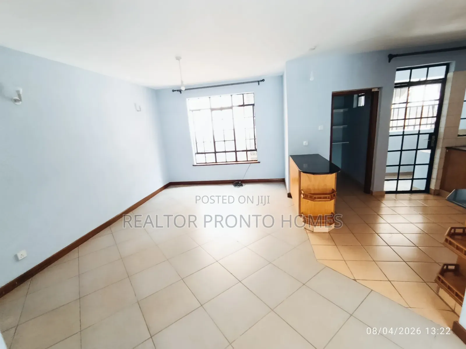 Commercial 3 Bedrooms Massionatte for Office Use