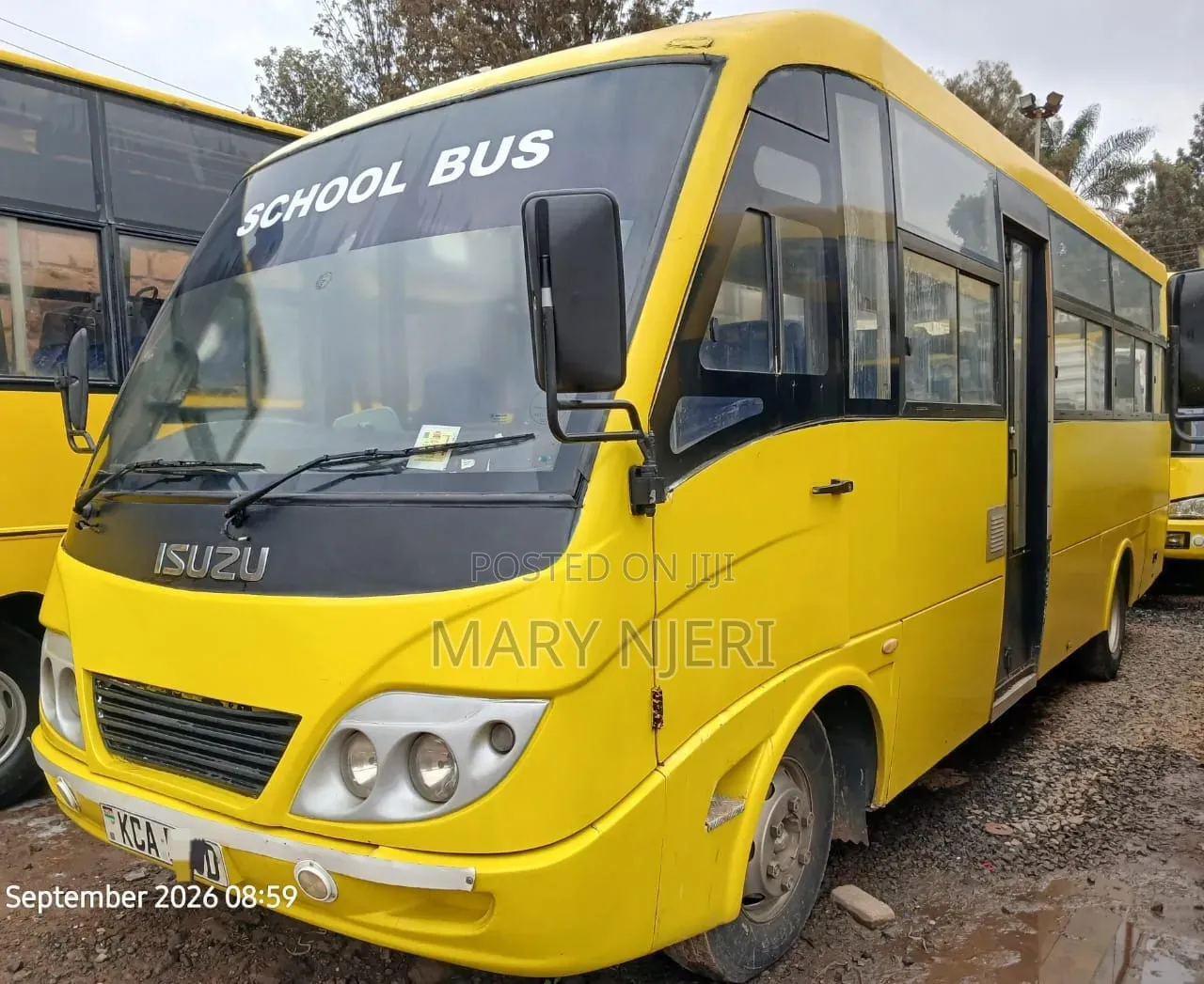 Isuzu NQR 2014 Yellow