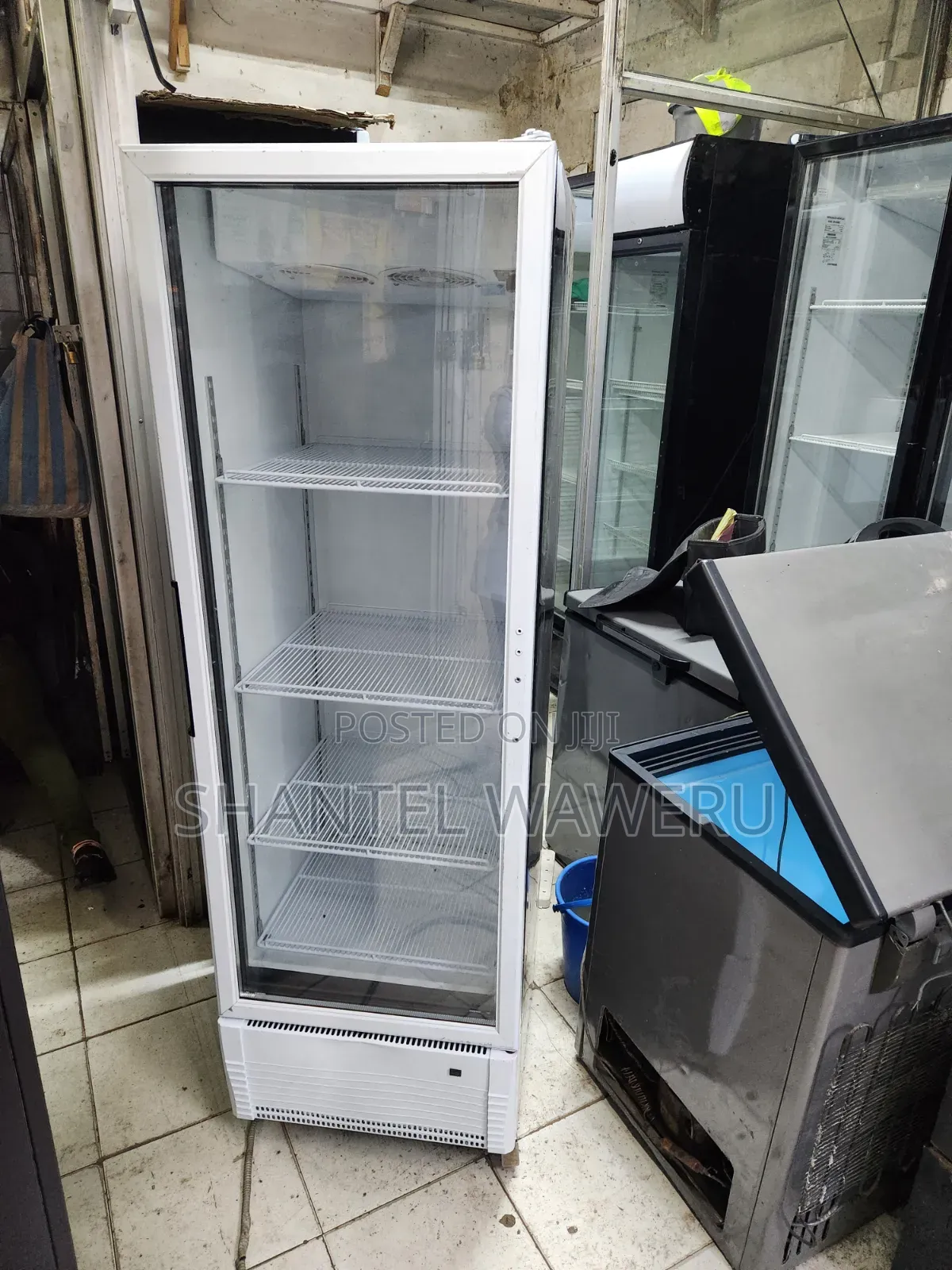 Clear and Very Clear Display Fridge