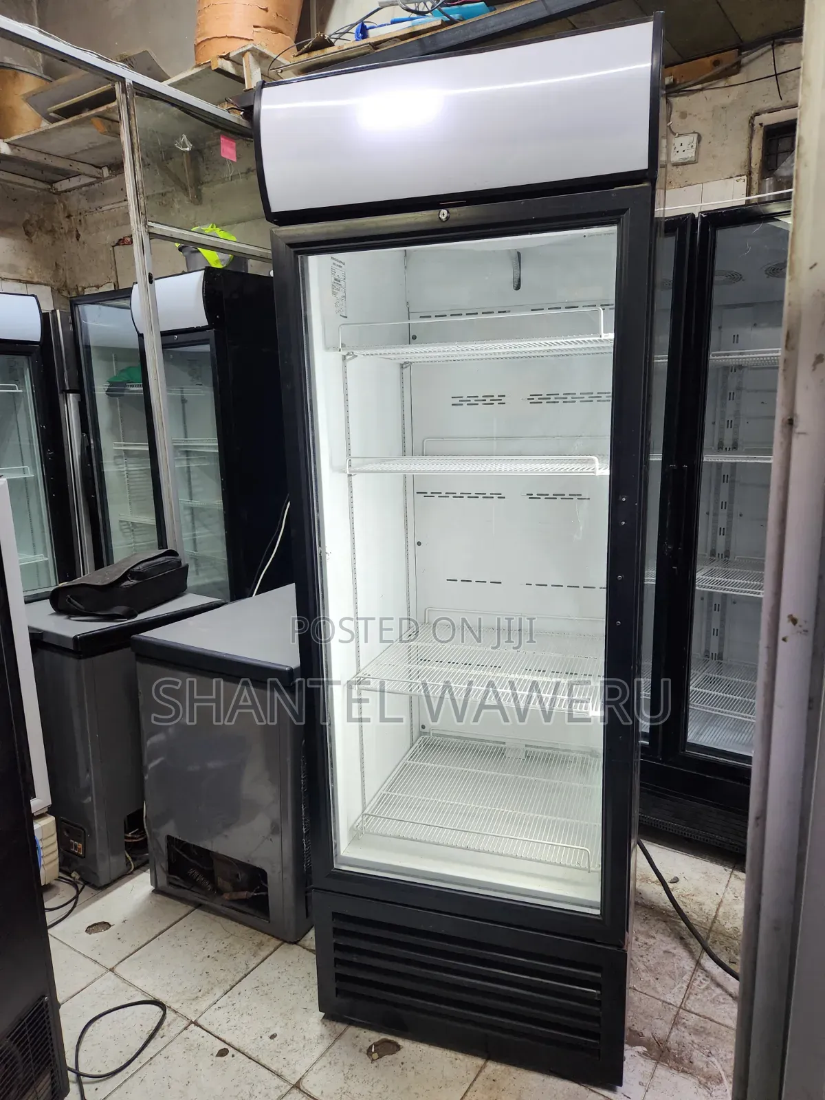 650litres Larger Trays Display Fridge