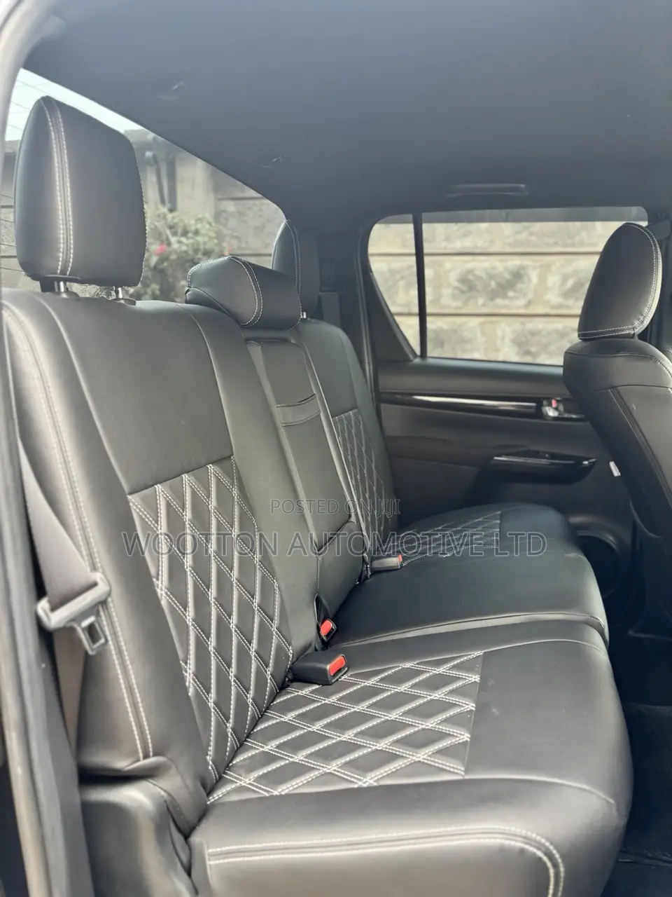 Toyota Hilux 2019 Black