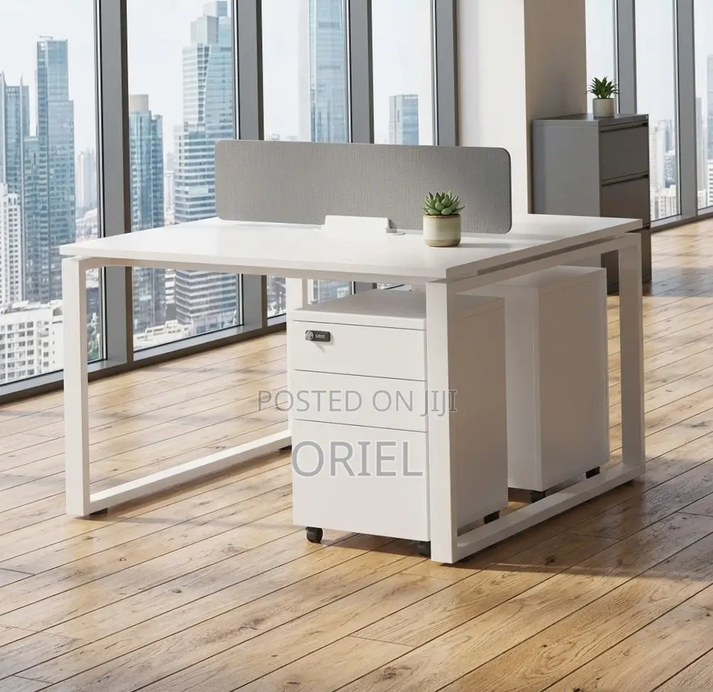 2-Way Office Workstation : White Office Workstation
