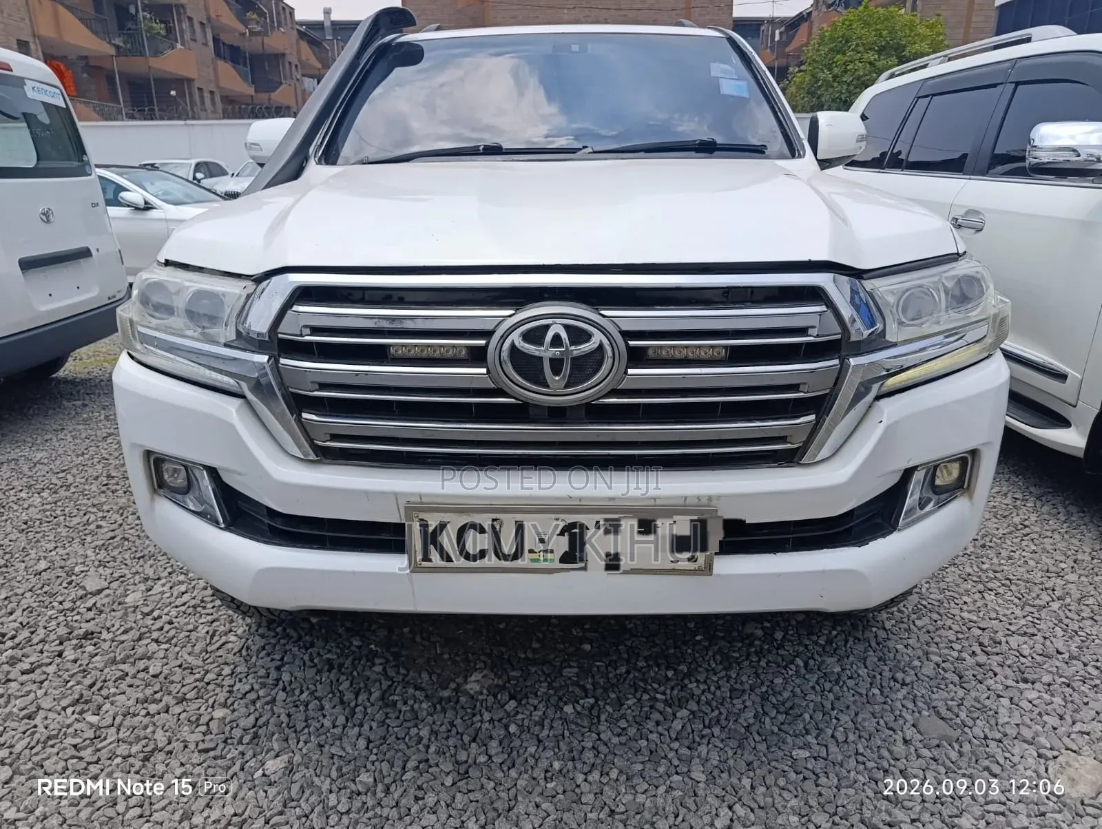 Toyota Land Cruiser 2012 Pearl